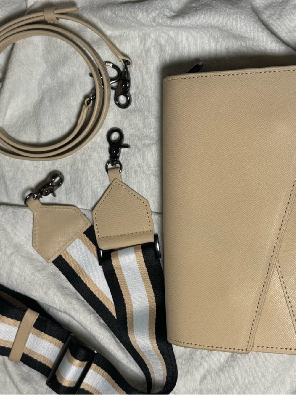 Botkier Crossbody in Beige